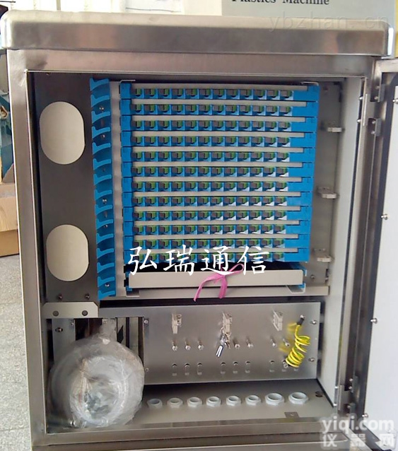 144芯满配<em>光缆</em><em>交接箱</em>144芯光交箱144芯满配<em>光缆</em><em>交接箱</em>144SMC光交箱