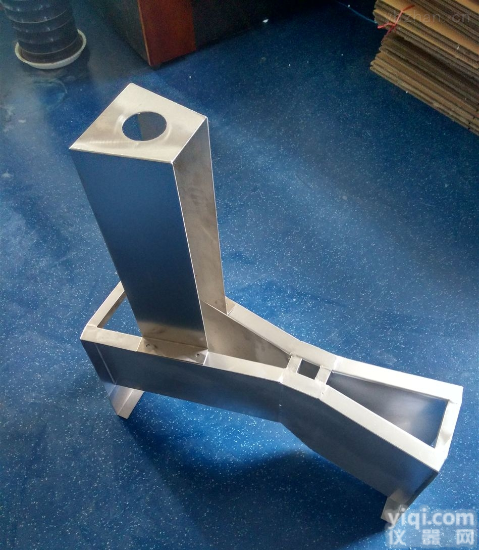 B=152  <em>不锈钢巴歇尔槽</em>，玻璃钢巴歇尔槽