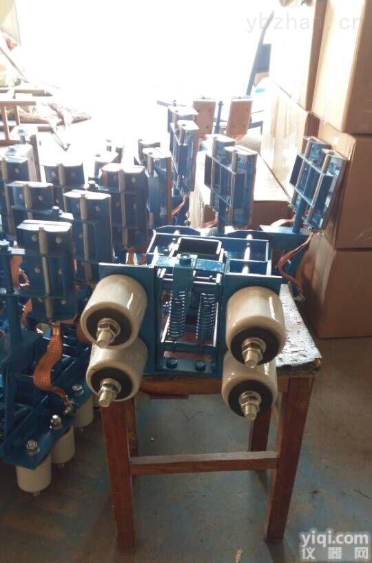 河北正滑<em>刚体</em>集<em>电器</em>批发/唐山<em>刚体</em>滑线集<em>电器</em>1200A价格