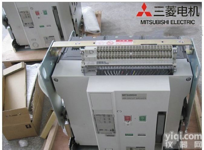 AE<em>2000</em>-SW 3P  <em>三菱</em><em>空气开关</em>