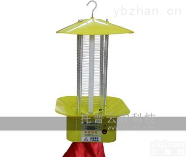 <em>杀虫灯</em>诱杀农场<em>害虫</em>就是这么简单