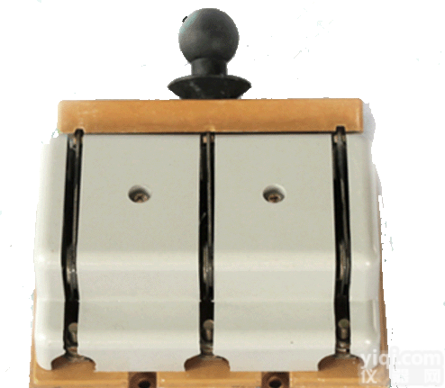 HD<em>11</em>-<em>600</em>/38<em>刀开关</em>