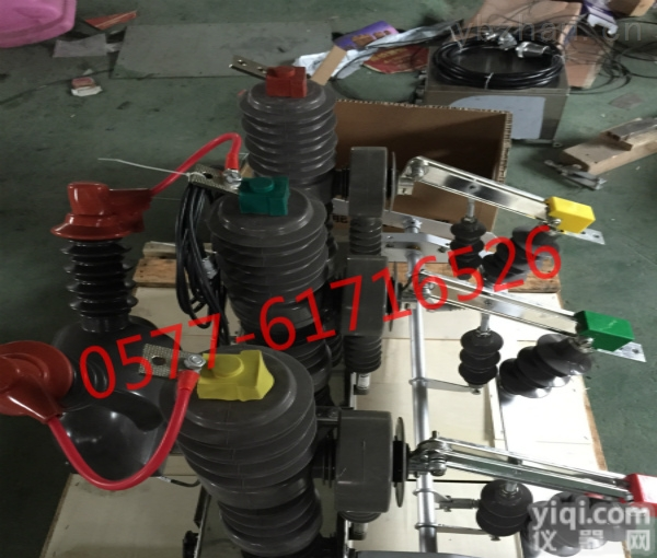 ZW32-12G/630  10KV户外智能高压真空断路器ZW32-12G/630<em>预付费</em>智能<em>一体化</em>