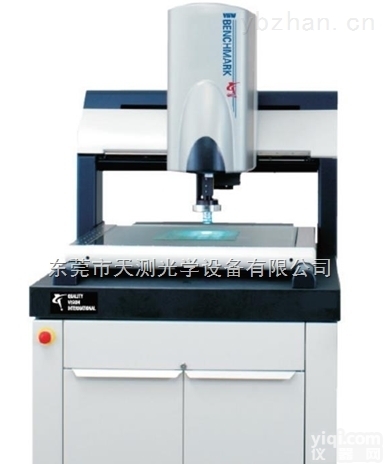 BenchMark 450  VIEW高端影像仪系列适合于多种应用设备非常紧密，总空间误差少于 5 英尺