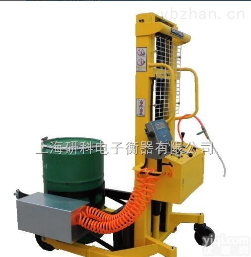 圆型桶挟抱车秤 <em>上海</em><em>油桶</em>搬运车<em>电子秤</em> 圆桶倒料车称重秤