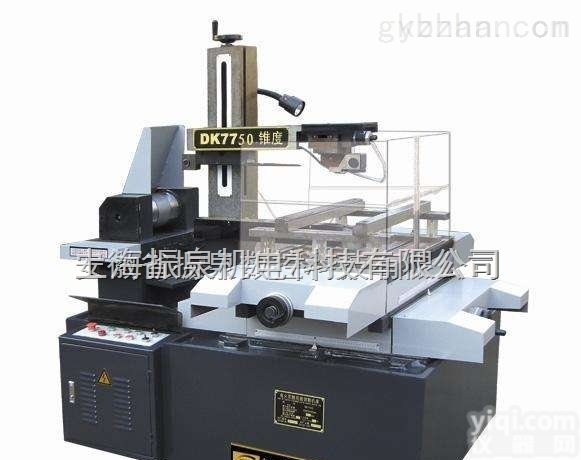 DK7755  DK7755<em>中走丝线切割机床</em>