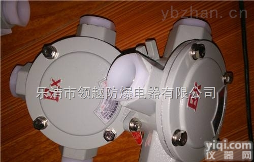 AH-15型<em>四通</em>平<em>接线盒</em>