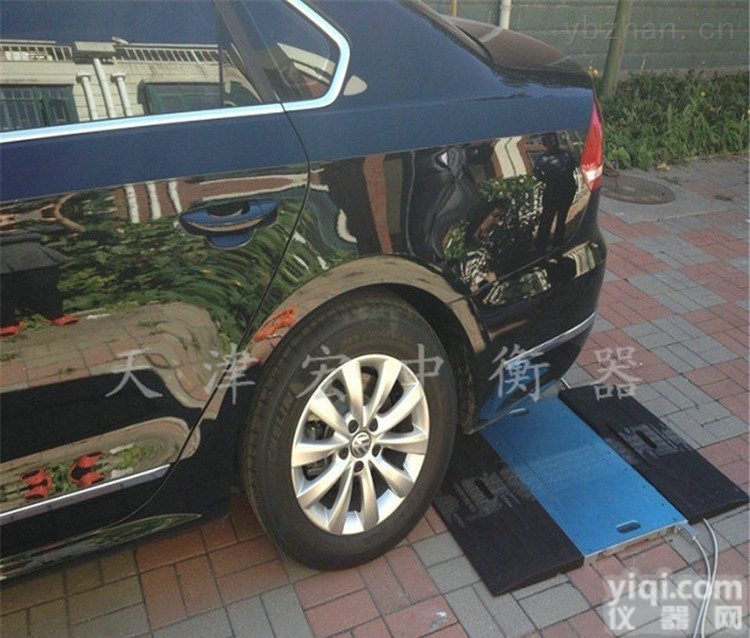 出口型30吨电子<em>轴重</em>秤 <em>英文版</em>便携式<em>轴重</em>仪